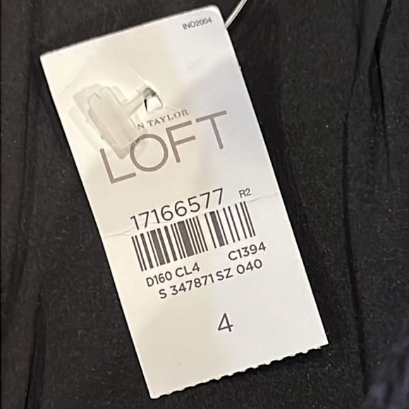 NWT LOFT Navy Blue Woven Sweater Skirt Size 4 Pockets Tweed Career Office - Picture 9 of 16